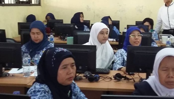 Kursus Komputer untuk Guru2 Kursus Komputer untuk Guru2